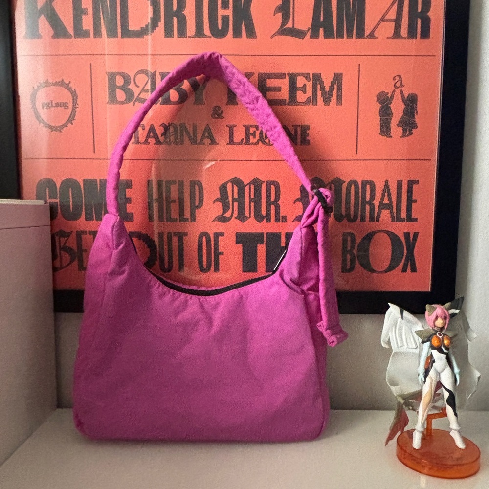Baggu mini nylon shoulder bag extra pink